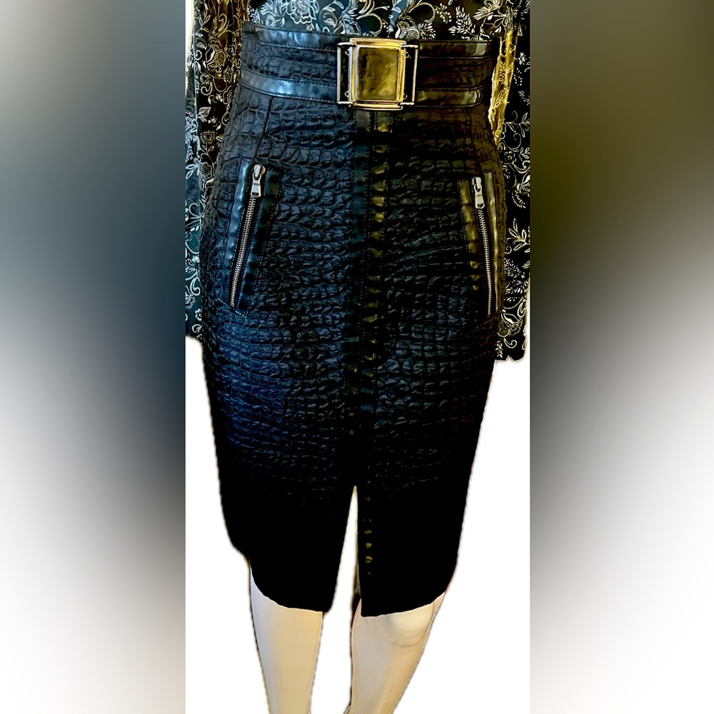 Andrew Gn High Waisted Black Textured Skirt with Belt